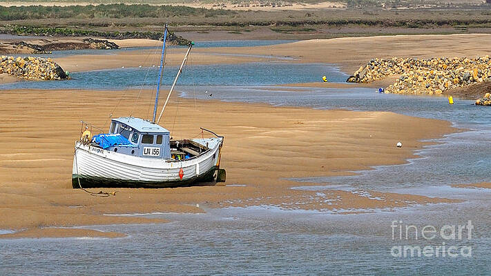Awaiting the Tide by Bel Menpes Awaiting the Tide by Bel Menpes