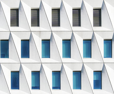 Wall Art - Photograph - Backslashed by Luc Vangindertael (lagrange)