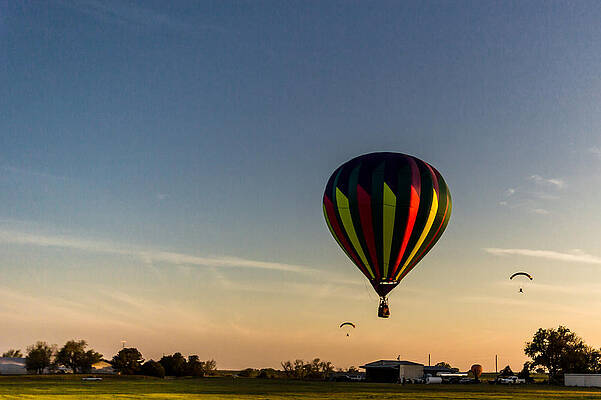 Wall Art - Photograph - Balloon 8 by Jay Stockhaus