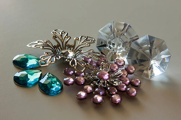 Beautiful Baubles by Theresa Johnson Beautiful Baubles by Theresa Johnson