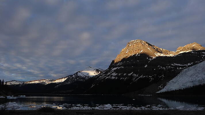 Berg Lake Morning by Melinda Cooke