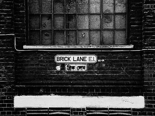 Brick Lane / London by Osvaldo Hamer Brick Lane / London by Osvaldo Hamer