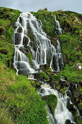 Bride's Veil Waterfall by Stephen Taylor Bride's Veil Waterfall by Stephen Taylor