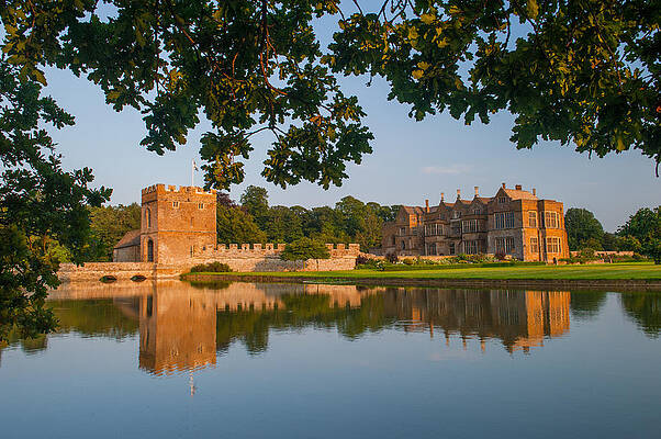 Wall Art - Photograph - Broughton Castle by David Ross