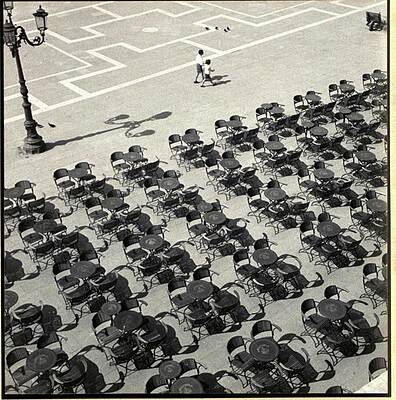 Wall Art - Photograph - Cafe Florian In Venice by Fritz Henle