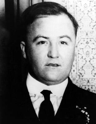 Wall Art - Photograph - Charles Obanion, Irish-american Mobster by Science Source