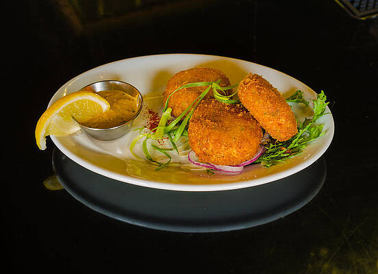 Wall Art - Photograph - Crab Cakes by Nikolai Martusheff