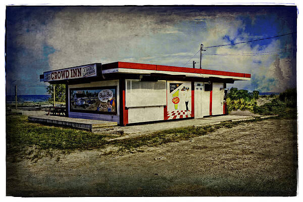 CROWD INN by Jerry Golab CROWD INN by Jerry Golab