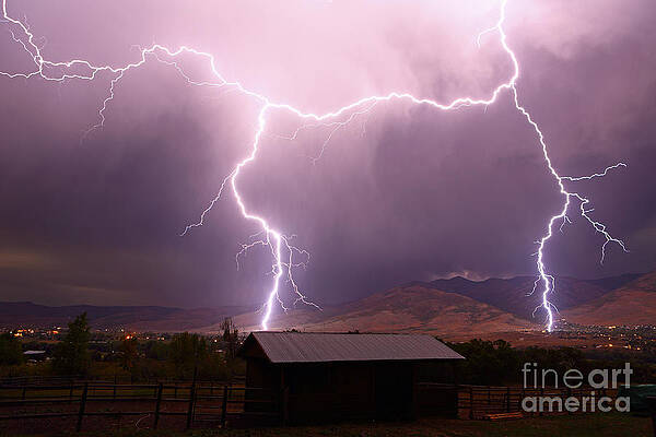 Electrifying by Bill Singleton Electrifying by Bill Singleton