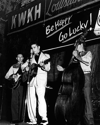 Wall Art - Photograph - Elvis Presley Playing Radio Event by Retro Images Archive