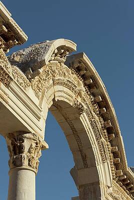 Wall Art - Photograph - Facade Of The Temple Of Hadrian by Science Photo Library