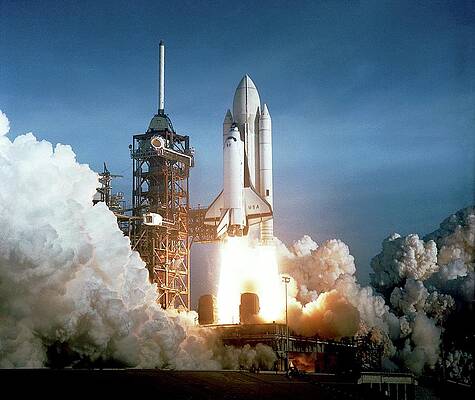 Wall Art - Photograph - First Space Shuttle Launch by Science Photo Library