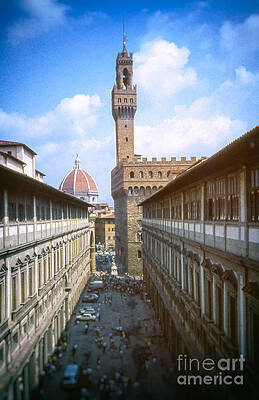 Wall Art - Photograph - Florence Uffizi Gallery by Silvia Ganora