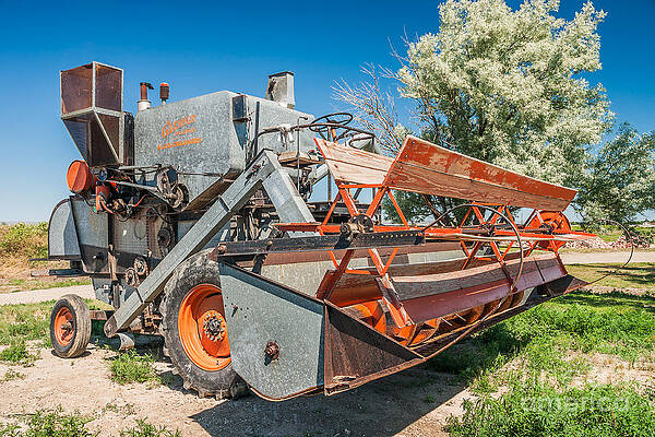 Gleaner Baldwin Combine by Sue Smith Gleaner Baldwin Combine by Sue Smith