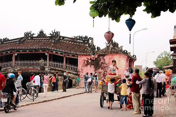 Hoi An by Minh Nhat Trinh