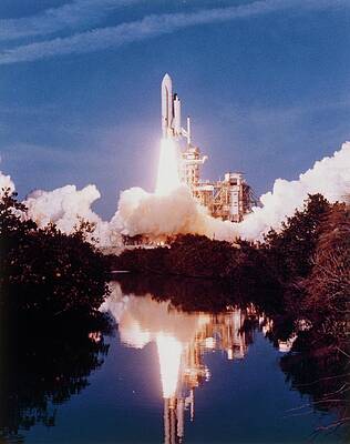 Wall Art - Photograph - Launch Of First Space Shuttle Sts-1 by Science Photo Library