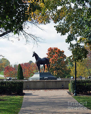Man o' War Statue by Roger Potts Man o' War Statue by Roger Potts