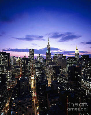 Wall Art - Photograph - Manhattan At Dusk by Rafael Macia