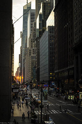 Manhattanhenge on the Side by GeeLeesa Productions Manhattanhenge on the Side by GeeLeesa Productions