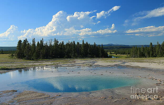 Midway Geyser Basin by Lisa Billingsley Midway Geyser Basin by Lisa Billingsley