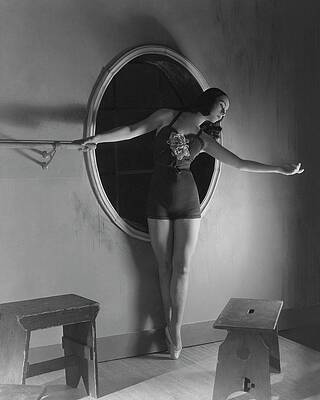 Wall Art - Photograph - Milada Mladova On Pointe by Horst P. Horst