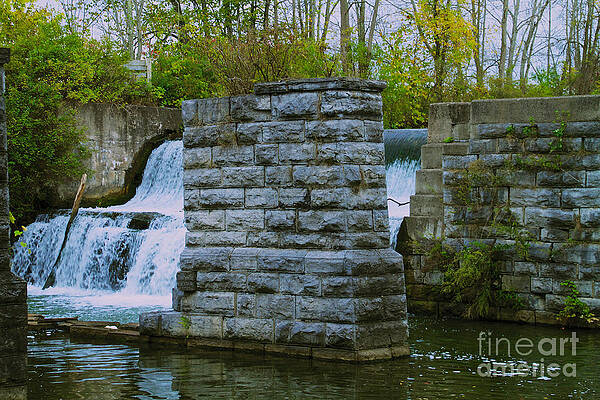 Waterfall Photograph - Mud Creek Waterfall by William Norton
