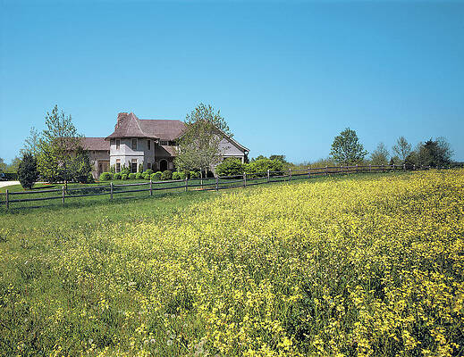 Wall Art - Photograph - Natural View Of House And Field by Durston Saylor