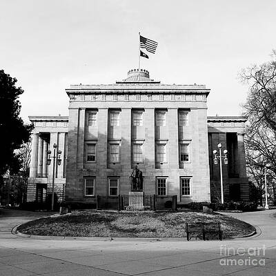 NC State Capitol Building by Robert Yaeger NC State Capitol Building by Robert Yaeger