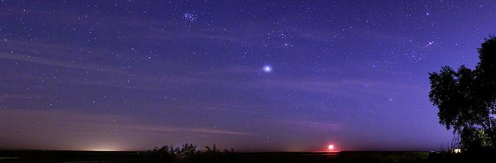 Wall Art - Photograph - Night Sky And Setting Moon by Science Photo Library