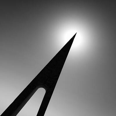 Wall Art - Photograph - Nungesser and Coli Monument by Dave Bowman