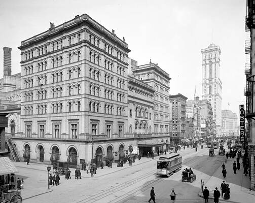 Wall Art - Photograph - Nyc, Metropolitan Opera House, 1905 by Science Source