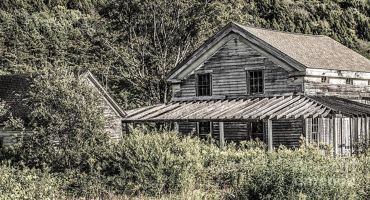 Old Abandoned Home by Christopher Jones