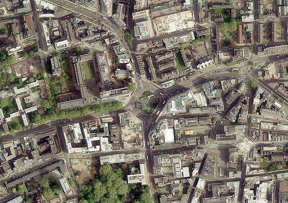 Wall Art - Photograph - Old Street Roundabout by Science Photo Library