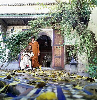 Wall Art - Photograph - Paul And Talitha Getty Wearing Kaftans by Patrick Lichfield