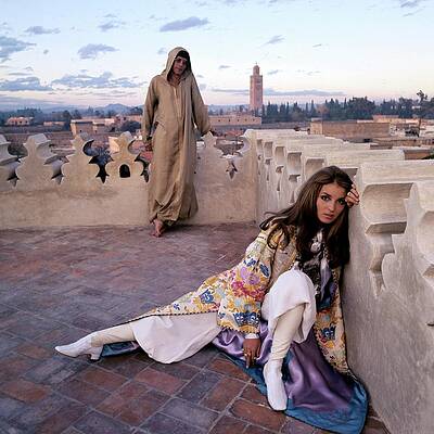 Wall Art - Photograph - Paul Getty Jr And Talitha Getty On A Terrace by Patrick Lichfield