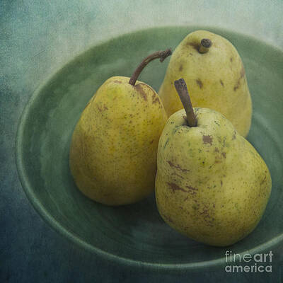 Wall Art - Photograph - Pears In A Square by Priska Wettstein