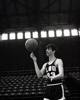 Wall Art - Photograph - Pete Maravich Spinning Ball On Finger by Retro Images Archive