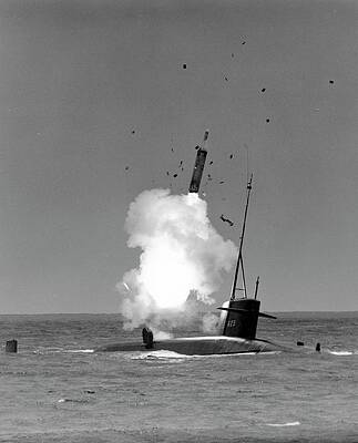 Wall Art - Photograph - Polaris Missile Launch by Science Photo Library