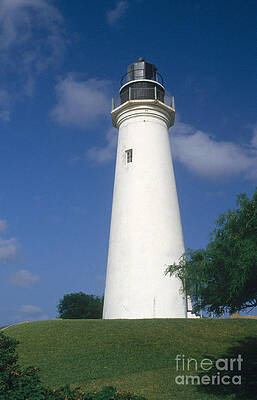 Wall Art - Photograph - Port Isabel Lighthouse, Tx by Bruce Roberts