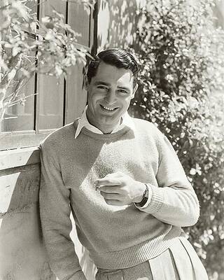 Wall Art - Photograph - Portrait Of Actor Cary Grant by George Hoyningen-Huene