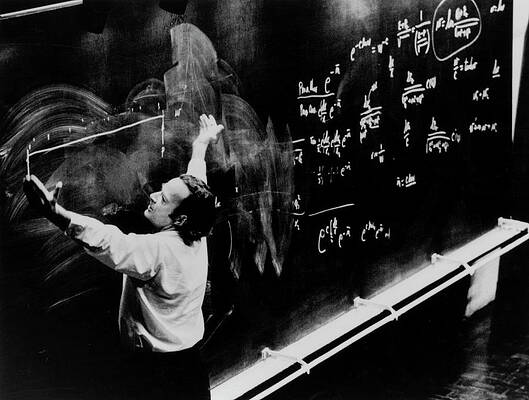Wall Art - Photograph - Richard Feynman Giving A Lecture At Cern by Science Photo Library