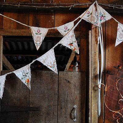 Rustic bunting by Jocelyn Friis Rustic bunting by Jocelyn Friis