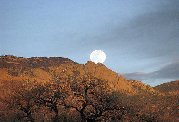 Sandia Moon Crack by Hank Lerma Sandia Moon Crack by Hank Lerma