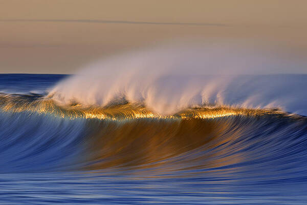 Simple Wave MG_4356 by David Orias Simple Wave MG_4356 by David Orias