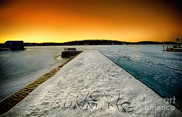 Wall Art - Photograph - sNOw RUNNING by Mark Miller