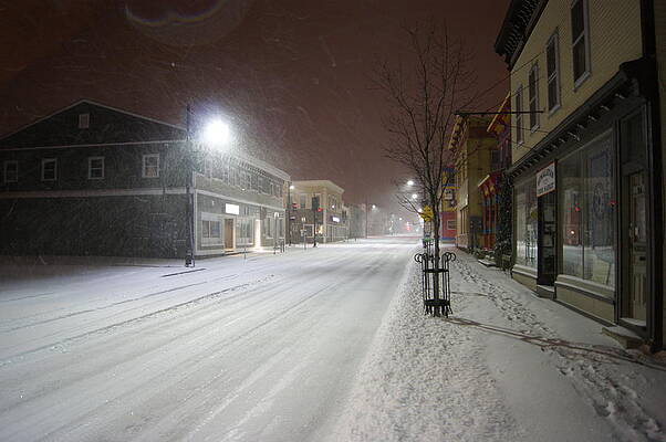 SNOWY NIGHT by Alan Chandler SNOWY NIGHT by Alan Chandler