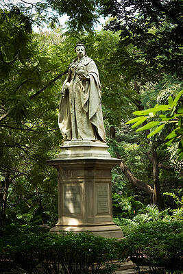 Wall Art - Photograph - Statue of Queen Victoria at Cubbon Park Bangalore by SAURAVphoto Online Store