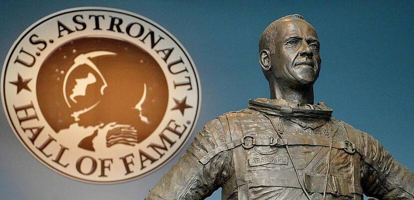 Wall Art - Photograph - Statue Of Us Astronaut Alan Shepard by Science Photo Library