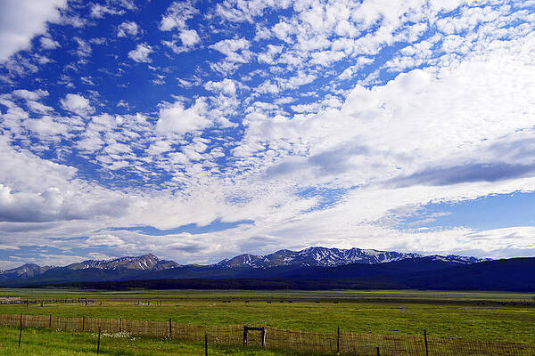 Wall Art - Photograph - Streaming Sky by Jeremy Rhoades