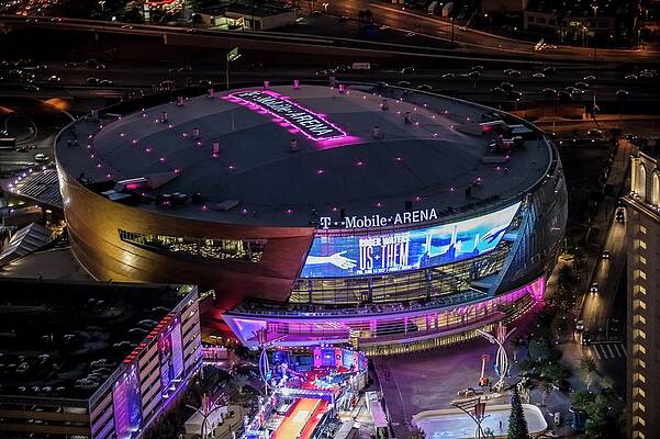 Wall Art - Photograph - T-mobile Arena by Science Photo Library